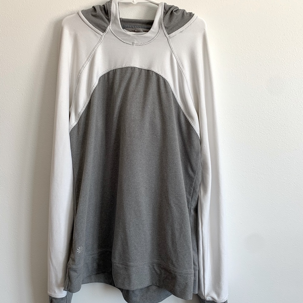 Cute Athleta long sleeve hooded top!